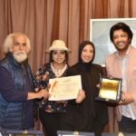 ندى أبو اليزيد فنانة تشكيلية شابة تُبدع في تجسيد الطفولة والذكريات بمعرض “لوحة من كل لون”