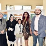 نورين محمد السيد.. موهبة صغيرة تتألق في تنسيق الألوان وتشارك في معرض “هي وطلابها”
