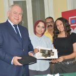 جوليانا ميشيل تشارك في معرض Reference بلوحة «نافذة لم تولد بعد»